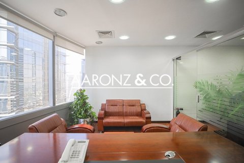Bureau à Jumeirah Lake Towers, Dubai, 177 m², № 58495 - photo 2