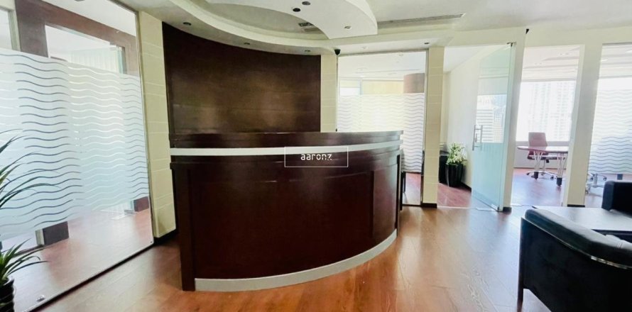Bureau à Jumeirah Lake Towers, Dubai, 177.2 m², № 58495