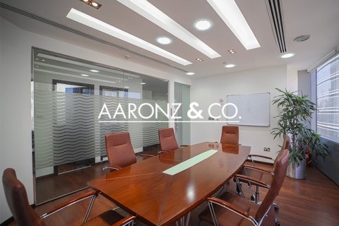 Bureau à Jumeirah Lake Towers, Dubai, 177 m², № 58495 - photo 7