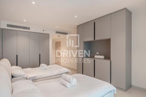 Penthouse in Jumeirah Lake Towers, Dubai 4 bedrooms, 383 sq.m. № 87239 - photo 14