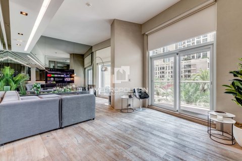 Снять в аренду квартиру в The Lofts, Даунтаун Дубай (Даунтаун Бурдж Дубай), Дубай: 1 спальня, 118м², № 74084 - фото 2