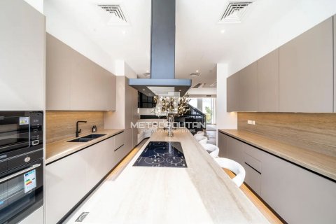 Townhouse in Al Barari, Dubai 4 bedrooms, 180 sq.m. № 74160 - photo 4