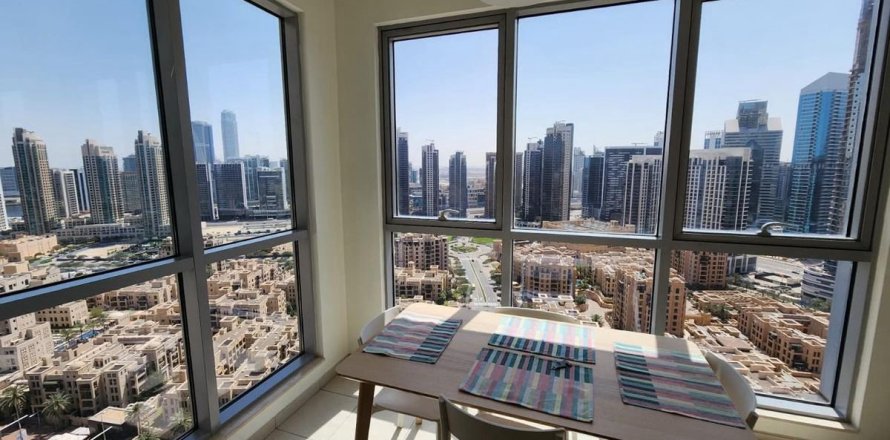 Apartamento en Downtown Dubai (Downtown Burj Dubai), Dubai, 3 dormitorios, 221 m², № 94864