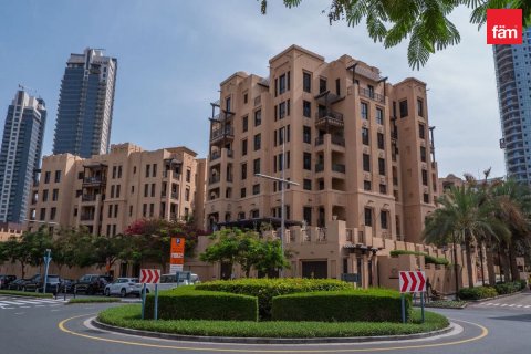 Apartamento en Downtown Dubai (Downtown Burj Dubai), Dubai, 3 dormitorios, 221 m², № 94864 - foto 10