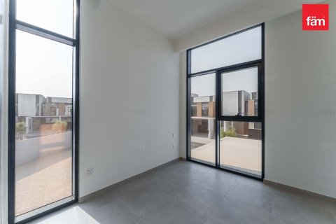 Снять в аренду таунхаус в Дубае: 4 спальни, 246.8м², № 67537 - фото 20