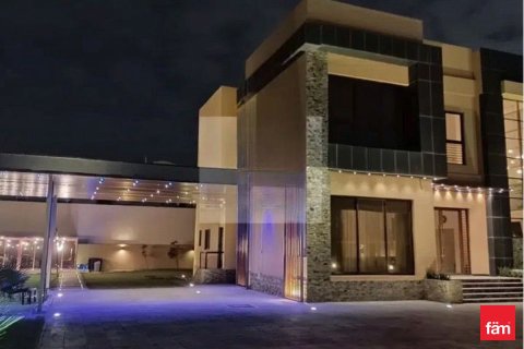 Villa in Dubai 4 bedrooms, 1356.4 sq.m. № 67545 - photo 21