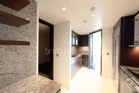 Apartment in Downtown Dubai (Downtown Burj Dubai), Dubai 2 bedrooms, 177 sq.m. № 78032 - photo 6