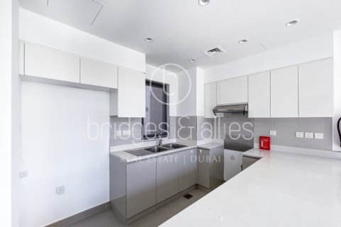 Снять в аренду виллу в Дубай Хилс Эстейт, Дубай: 4 спальни, 201.7м², № 78046 - фото 11