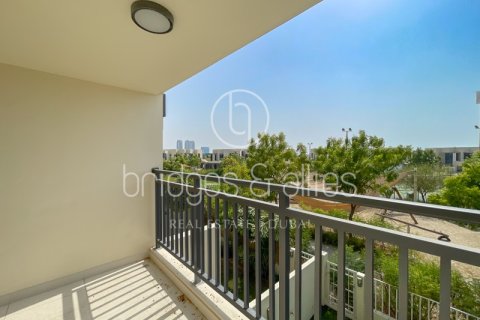 Снять в аренду виллу в Дубай Хилс Эстейт, Дубай: 4 спальни, 201.7м², № 78046 - фото 1