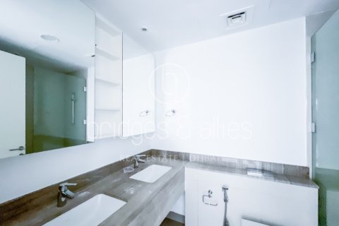 Снять в аренду виллу в Дубай Хилс Эстейт, Дубай: 4 спальни, 201.7м², № 78046 - фото 16