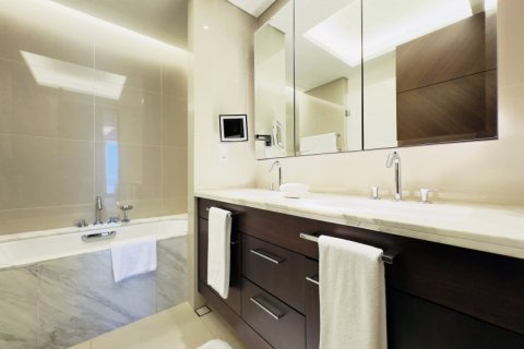Apartment in Downtown Dubai (Downtown Burj Dubai), Dubai 3 bedrooms, 225 sq.m. № 78031 - photo 20