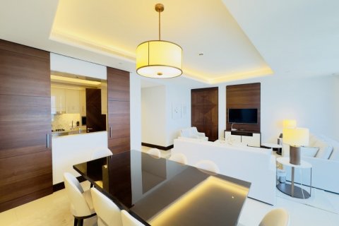 Apartment in Downtown Dubai (Downtown Burj Dubai), Dubai 3 bedrooms, 225 sq.m. № 78031 - photo 3