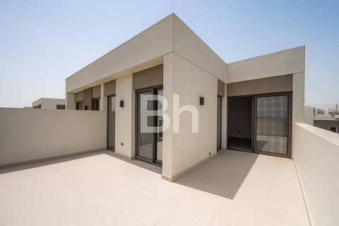 Снять в аренду виллу в Tilal Al Ghaf, Дубай: 4 спальни, 316м², № 22078 - фото 19