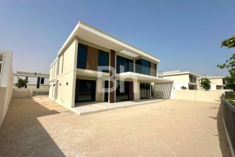 Villa in Tilal Al Ghaf, Dubai 6 bedrooms, 818 sq.m. № 22074 - photo 1