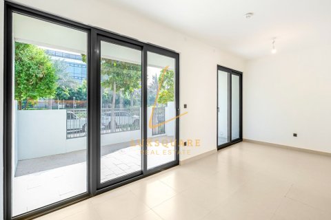 Снять в аренду виллу в Tilal Al Ghaf, Дубай: 3 спальни, 141м², № 89804 - фото 12