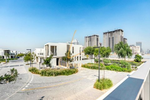 Снять в аренду виллу в Tilal Al Ghaf, Дубай: 3 спальни, 141м², № 89804 - фото 6