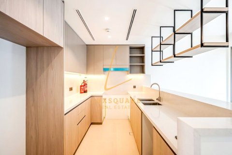 Снять в аренду виллу в Tilal Al Ghaf, Дубай: 3 спальни, 141м², № 89804 - фото 3