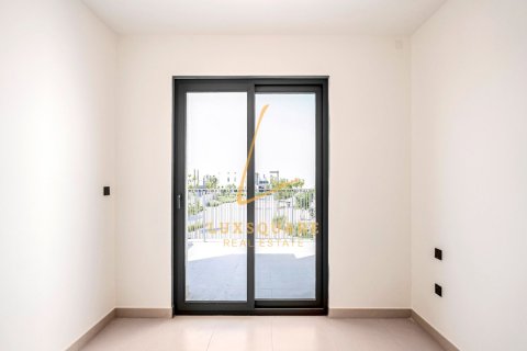 Снять в аренду виллу в Tilal Al Ghaf, Дубай: 3 спальни, 141м², № 89804 - фото 15