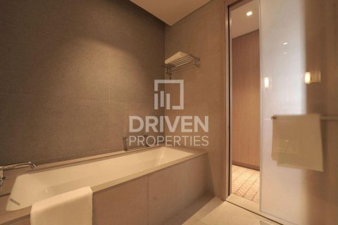 Apartment in Vida Residences Dubai Mall, Downtown Dubai (Downtown Burj Dubai), Dubai 2 bedrooms, 100.15 sq.m. № 128453 - photo 16