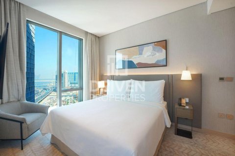 Apartment in Vida Residences Dubai Mall, Downtown Dubai (Downtown Burj Dubai), Dubai 2 bedrooms, 100.15 sq.m. № 128453 - photo 9