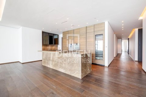 Penthouse in One at Palm Jumeirah, Palm Jumeirah, Dubai 4 bedrooms, 509.11 sq.m. № 128440 - photo 6