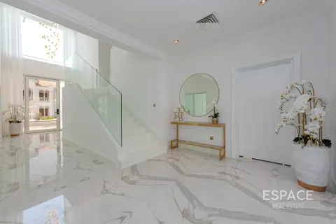 Villa en Palm Jumeirah, Dubai, 6 dormitorios, 505 m², № 71148 - foto 7