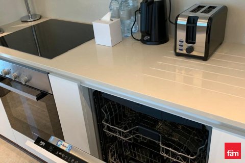 Снять в аренду квартиру в Дубае: 2 спальни, 102.5м², № 72376 - фото 4