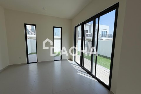 Townhouse in EMAAR South, Dubai South (Dubai World Central), Dubai 4 bedrooms, 237 sq.m. № 111667 - photo 11