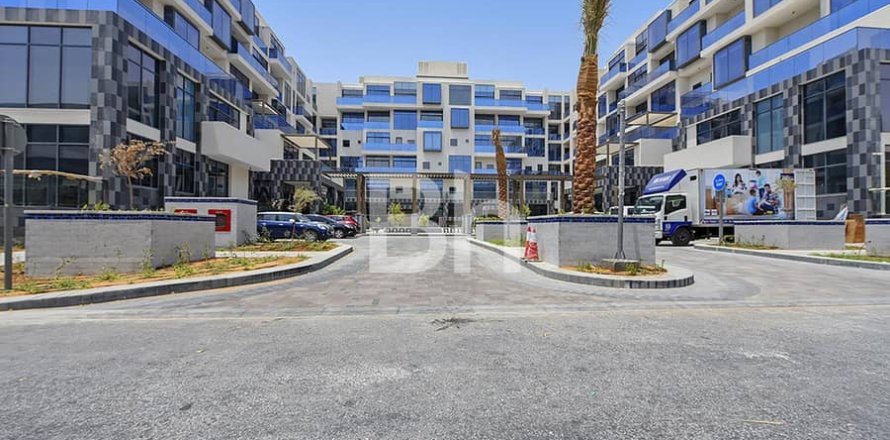 Apartamento en Motor City, Dubai, 2 dormitorios, 127 m², № 24233