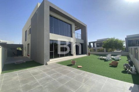 Снять в аренду виллу в Дубай Хилс Эстейт, Дубай: 4 спальни, 440м², № 24229 - фото 1
