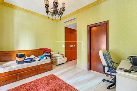 Apartment in Dubai Marina, Dubai 5 bedrooms, 415.4 sq.m. № 20999 - photo 21