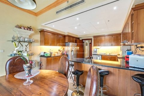 Apartment in Dubai Marina, Dubai 5 bedrooms, 415.4 sq.m. № 20999 - photo 26