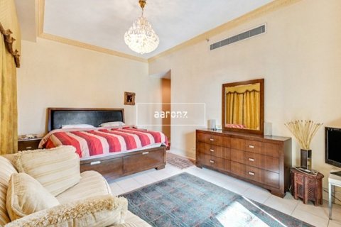 Apartment in Dubai Marina, Dubai 5 bedrooms, 415.4 sq.m. № 20999 - photo 11