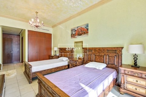Apartment in Dubai Marina, Dubai 5 bedrooms, 415.4 sq.m. № 20999 - photo 16