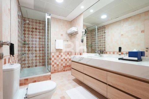 Villa en Jumeirah, Dubai, 5 dormitorios, 650 m², № 21233 - foto 23