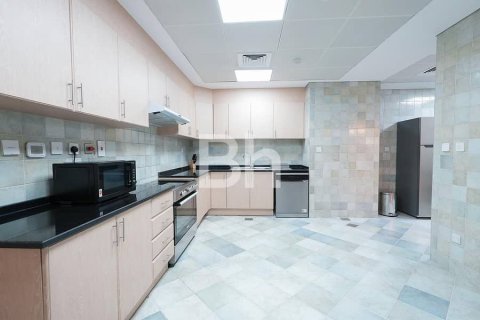 Villa en Jumeirah, Dubai, 5 dormitorios, 650 m², № 21233 - foto 30