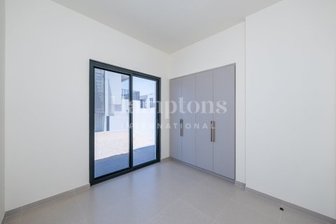 Снять в аренду виллу в Dubai South (Dubai World Central), Дубай: 4 спальни, 204.38660000м², № 12997 - фото 5