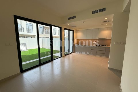 Villa in Dubai South (Dubai World Central), Dubai 3 bedrooms, 144.27835900 sq.m. № 12996 - photo 1
