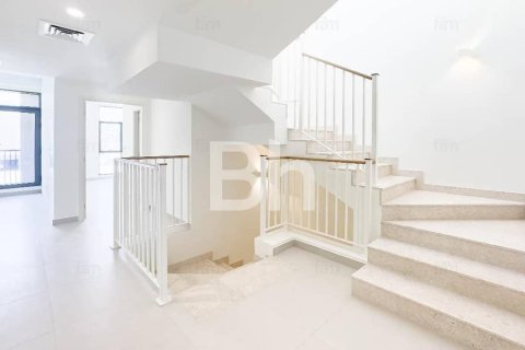 Villa in Dubai South (Dubai World Central), Dubai 4 bedrooms, 307 sq.m. № 56687 - photo 1