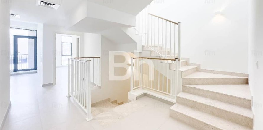 Villa in Dubai South (Dubai World Central), Dubai 4 bedrooms, 307 sq.m. № 56687