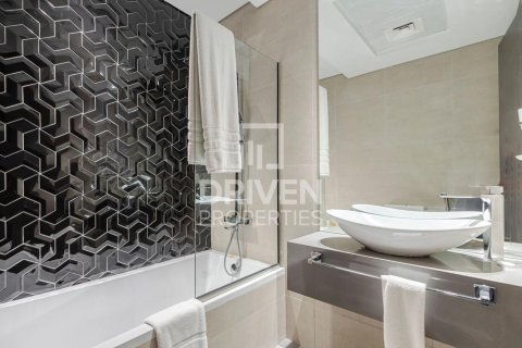 Apartment in Business Bay, Dubai 2 bedrooms, 139.35 sq.m. № 138588 - photo 10