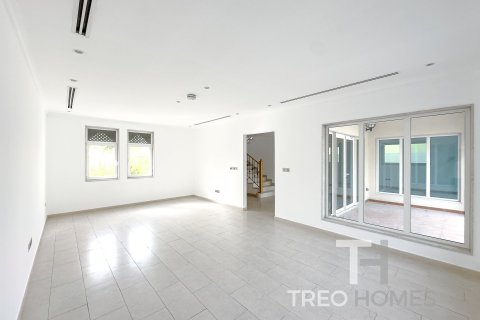 Villa in Regional, Jumeirah Park, Dubai 3 bedrooms, 285 sq.m. № 16300 - photo 4