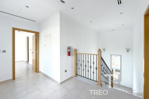 Villa in Regional, Jumeirah Park, Dubai 3 bedrooms, 285 sq.m. № 16300 - photo 12