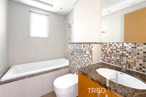 Villa in Regional, Jumeirah Park, Dubai 3 bedrooms, 285 sq.m. № 16300 - photo 16