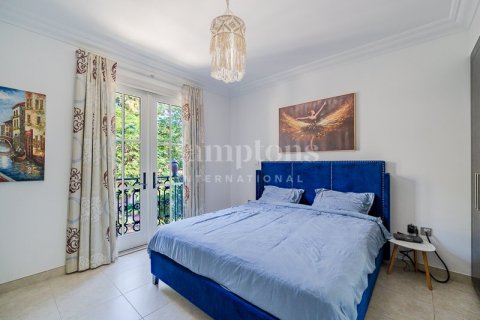 Villa en Hillside at Jumeirah Golf Estates, Jumeirah Golf Estates, Dubai, 4 dormitorios, 347.17851100 m², № 16271 - foto 2