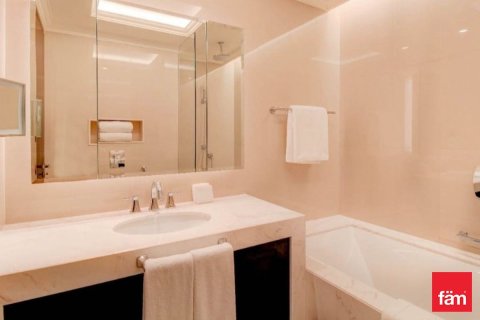 Apartment in Downtown Dubai (Downtown Burj Dubai), Dubai 1 bedroom, 99.6 sq.m. № 40204 - photo 19