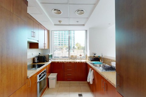 Apartment in The Views, Dubai 2 bedrooms, 119 sq.m. № 19911 - photo 16