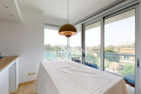 Apartment in The Views, Dubai 2 bedrooms, 119 sq.m. № 19911 - photo 10