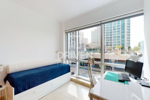 Apartment in The Views, Dubai 2 bedrooms, 119 sq.m. № 19911 - photo 6