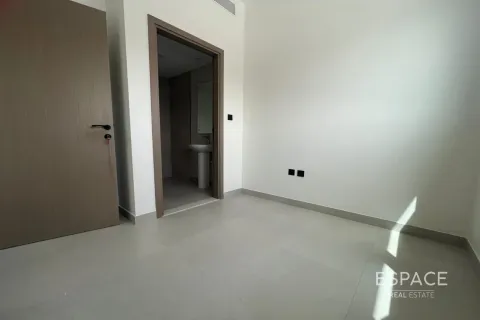 Tienda en Damac Lagoons, Dubai, 4 dormitorios, 207 m², № 62115 - foto 12